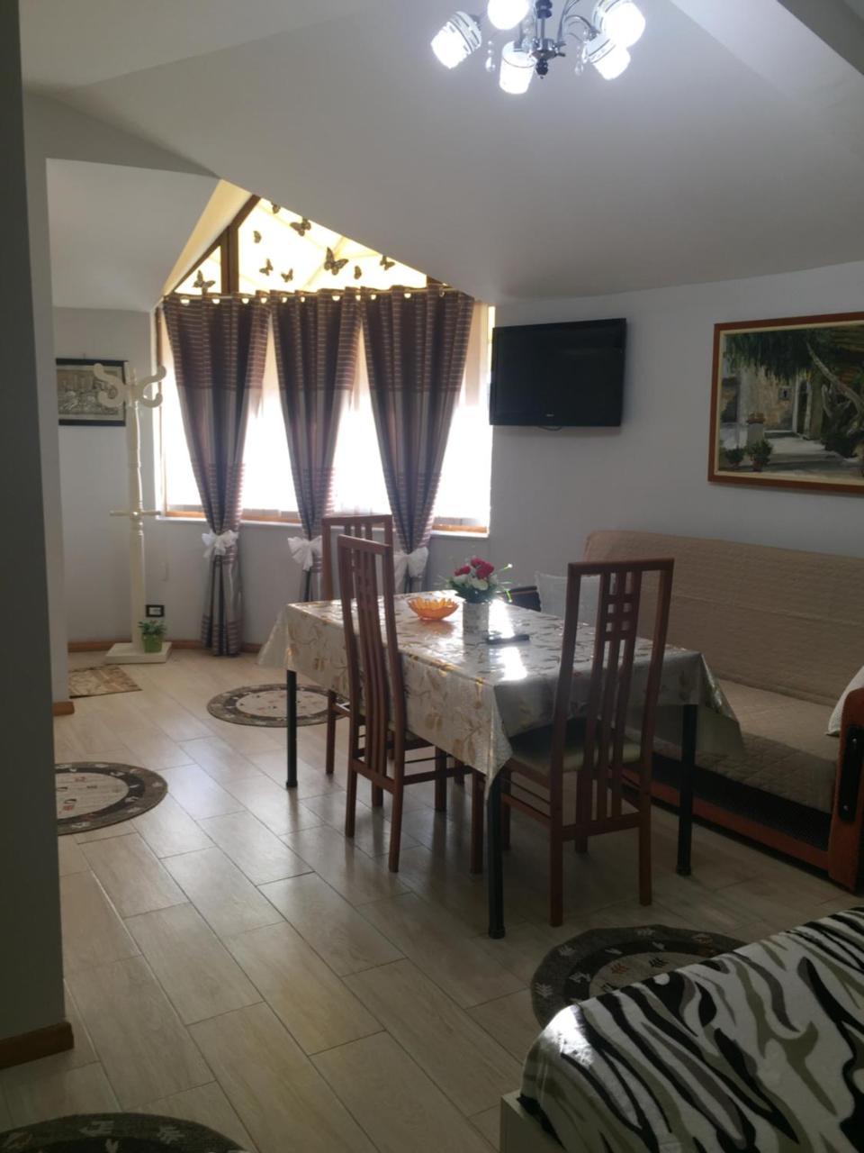 Lille France Apartments Shkoder Exterior photo